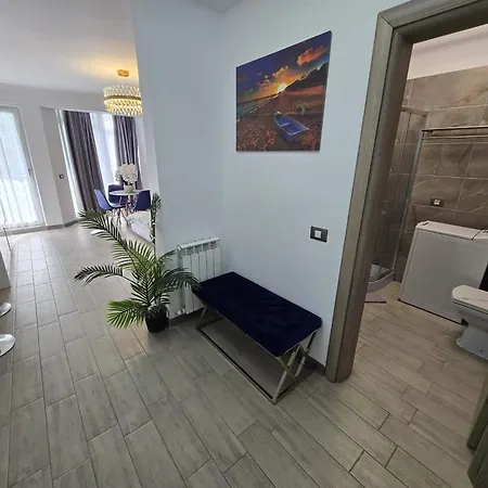 Luxury Sea View - Pool & Prima Linie Appartement *
